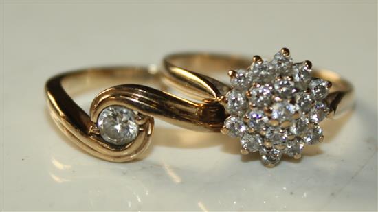 2 9ct gold rings